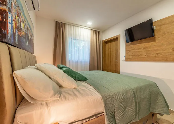 Villa Zora, Starigrad Paklenica,