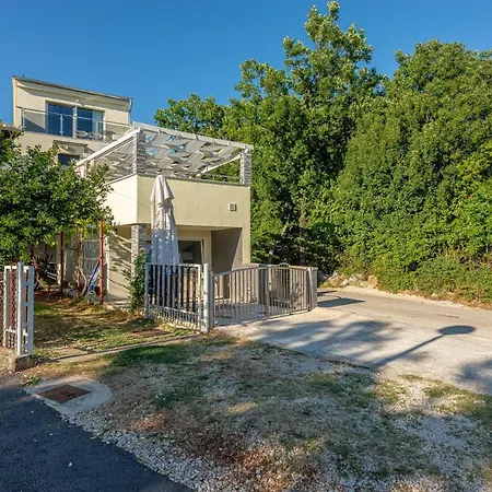 Zora, Starigrad Paklenica, ヴィラ