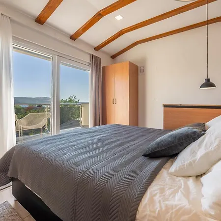 Βίλα Zora, Starigrad Paklenica, *