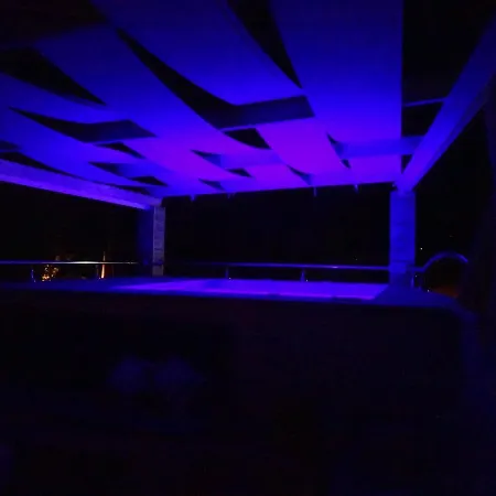 Zora, Starigrad Paklenica, Βίλα *