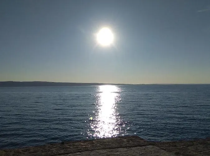 Zora, Starigrad Paklenica,